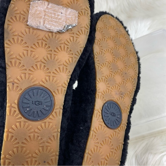 UGG FUR STRAP SANDALS SIZE 9W - Picture 7 of 8